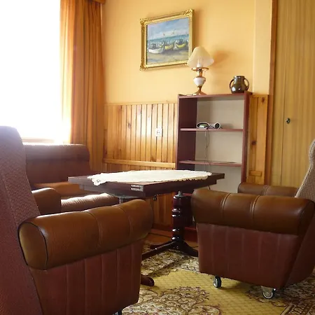 Homestay Dom Wczasowy Alga W Lazach Lazy (West Pomeranian)